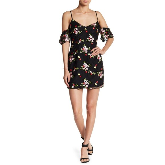 RSVP BB DAKOTA Bellana  Floral Mini Dress 4 Black Embroidered - Picture 1 of 2
